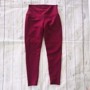 Alo Yoga Black Cherry High Waisted 7/8 Legging-S